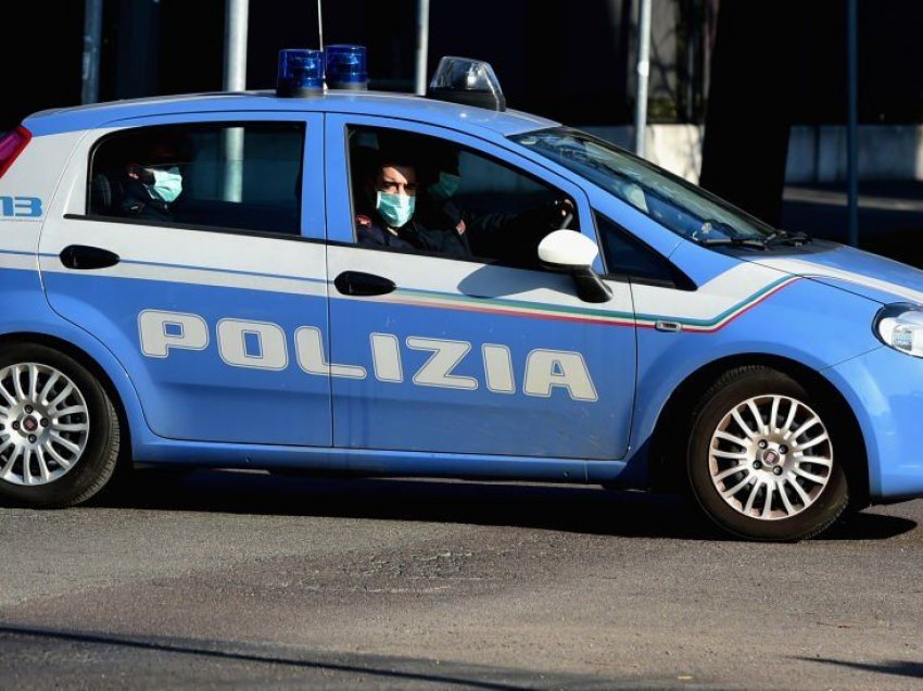 Policia italiane arreston 19 kontrabandistë