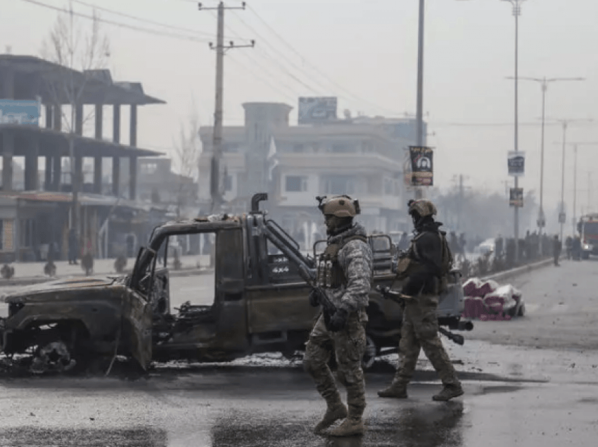 Nëntë të vrarë nga një  bombë në makinë në Kabul që synonte deputetin afgan