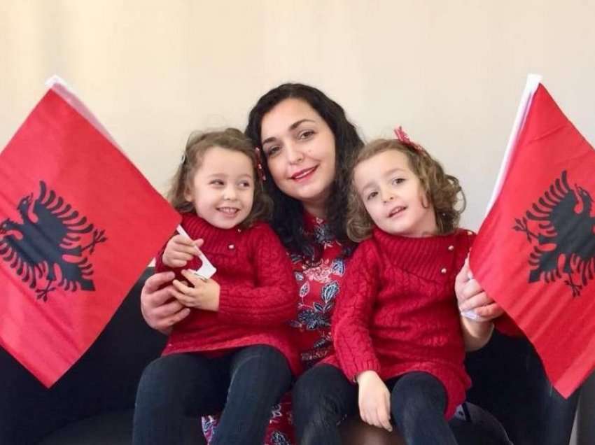 Vajzat binjake të Vjosa Osmanit, paraqitje të veçantë për Ditën e Flamurit! 