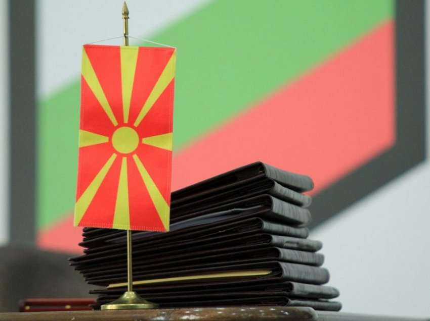 Vazhdojnë negociatat me Bullgarinë, vijat e kuqe nuk guxojnë të shkelen