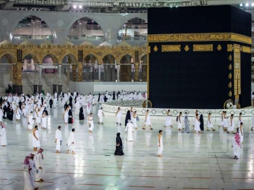 Arabia do t’i lejojë në Mekë vetëm pelegrinët e “imunizuar”