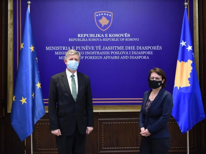 Gërvalla takohet me shefin e EULEX-it, flasin për sundimin e ligjit