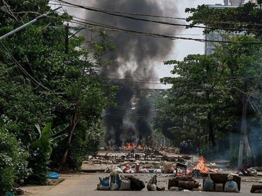 Mianmar, shkon në 745 numri i viktimave në protestat kundër grushtit të shtetit