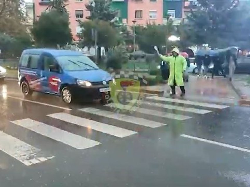 Trafiku shkakton kaos në Tiranë, reagon policia: Rrugët që duhet të shmangni