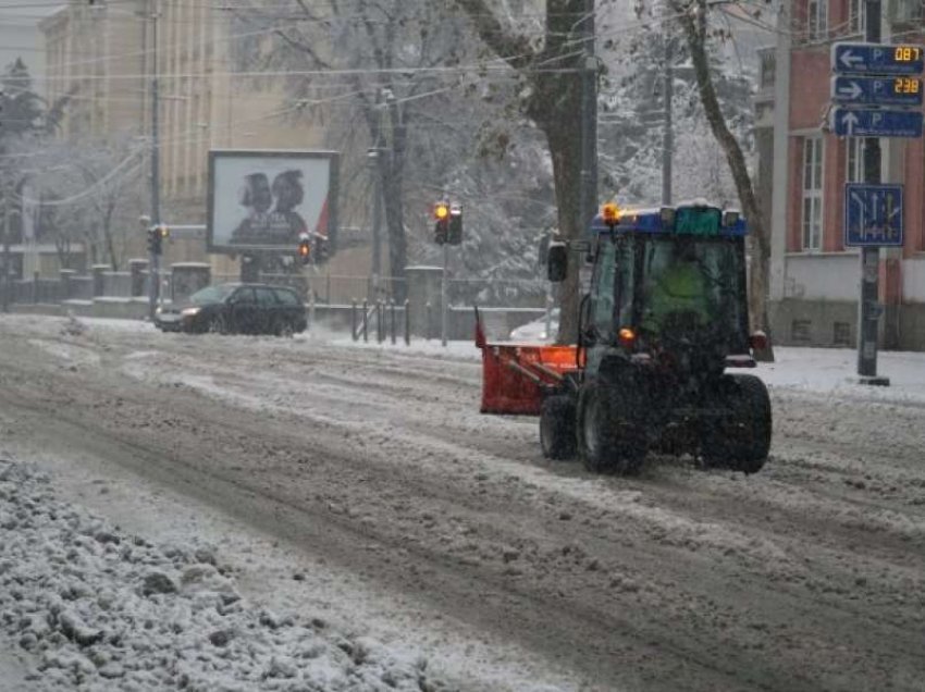 Bora shkakton kaos të madh në Serbi