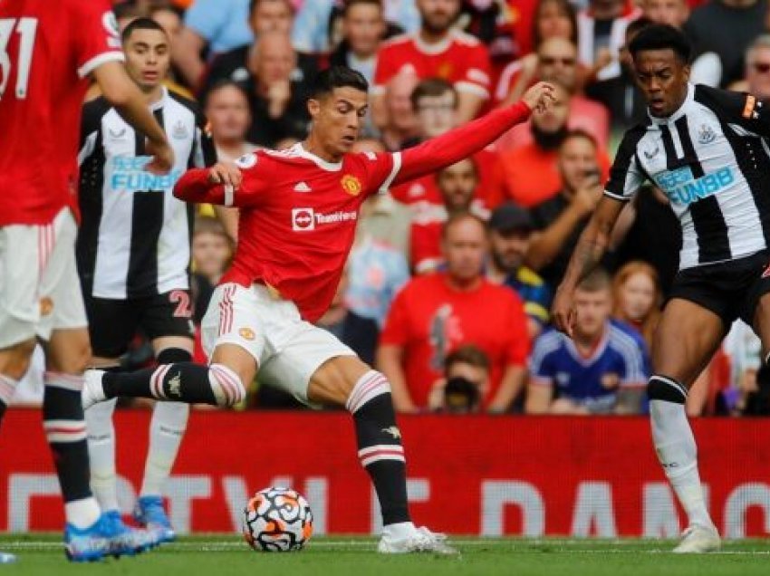 Newcastle-Manchester United, formacionet zyrtare