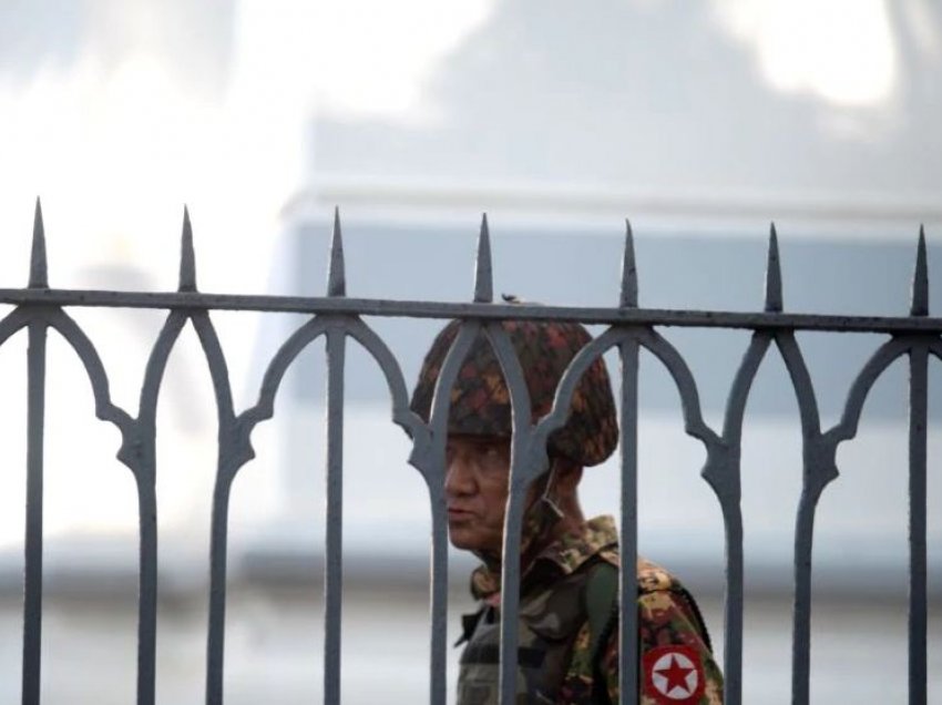 Perëndimi dënon grushtin ushtarak në Mianmar