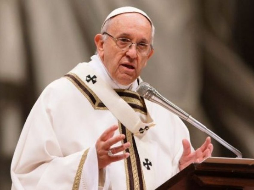 Papa bën thirrje për ndaljen e dhunës në Mianmar