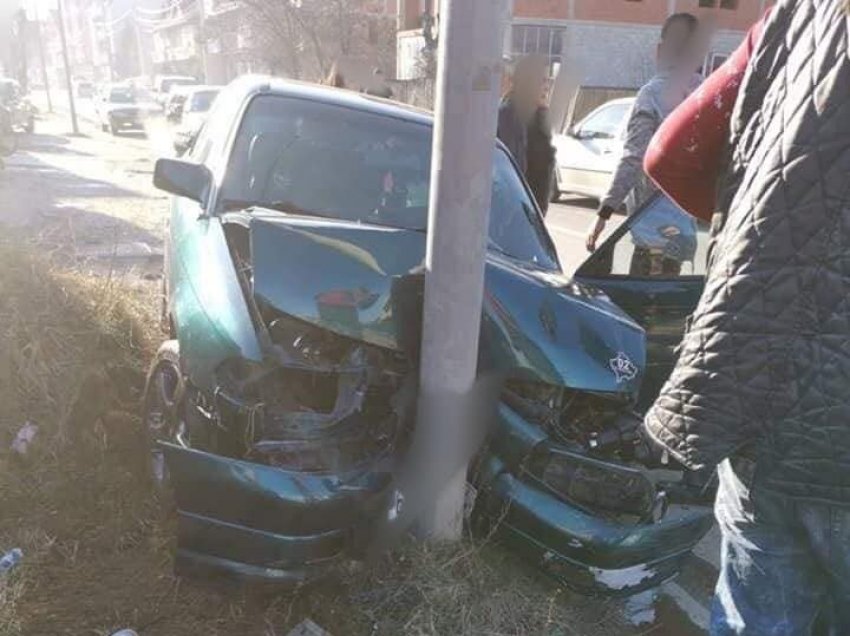 Aksident trafiku në Zhabar, ka të lënduar