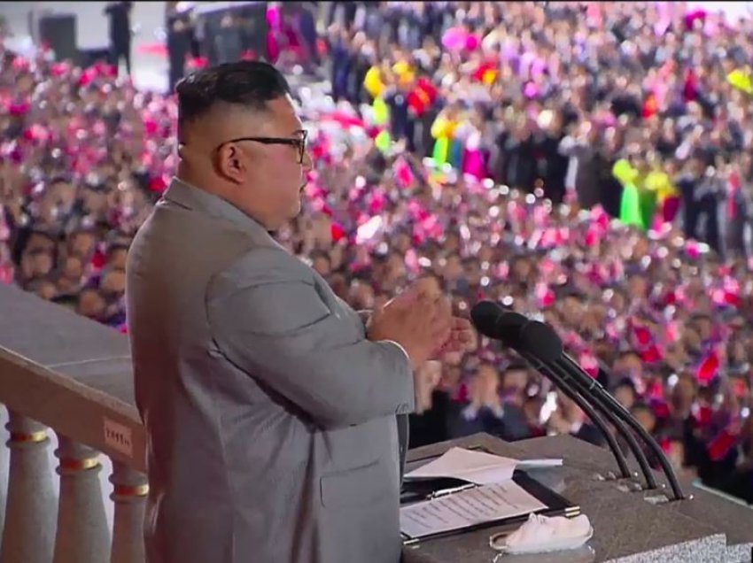 Kim Jong Un zotohet të zgjerojë arsenalin bërthamor të K. së Veriut