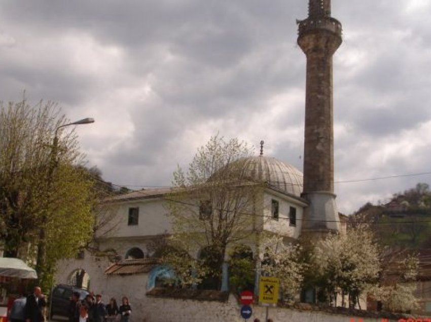 Vjedhje e rëndë në një xhami në Kaçanik