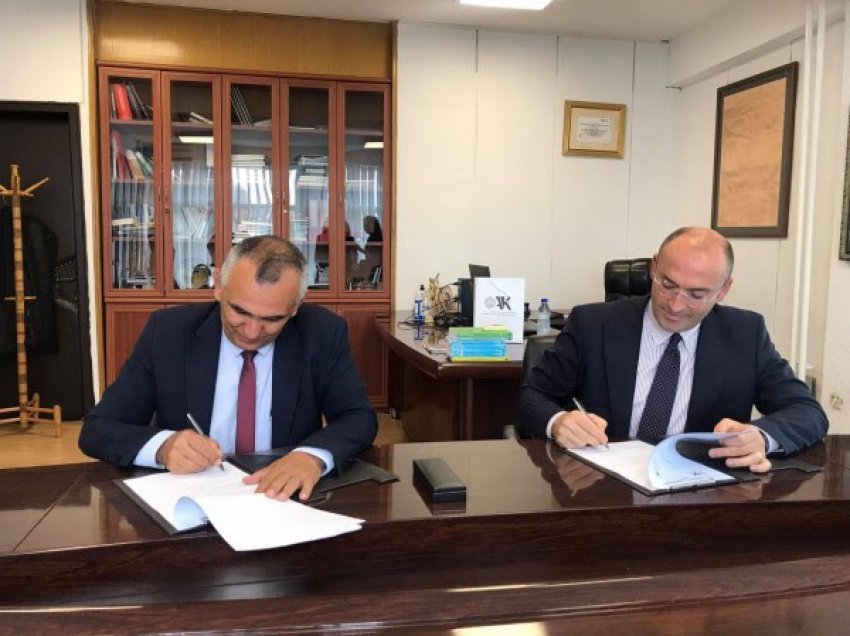 ​OAK nënshkruan memorandum të bashkëpunimit me Fakultetin Juridik