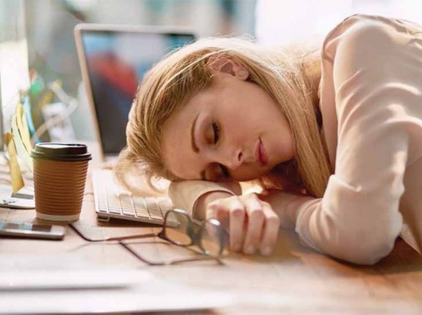 Gjatë një dite të lodhshme pune, ju sjellim 5 mënyra për t'u motivuar