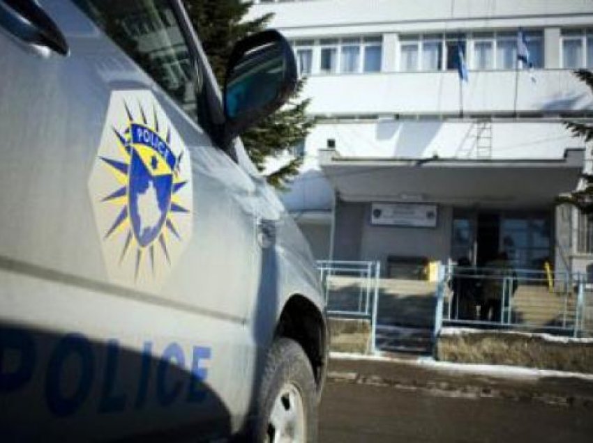 Policia e Kosovës nuk lejon hyrjen në Kosovë dhe kthen prapa një grup të qytetarëve serbë