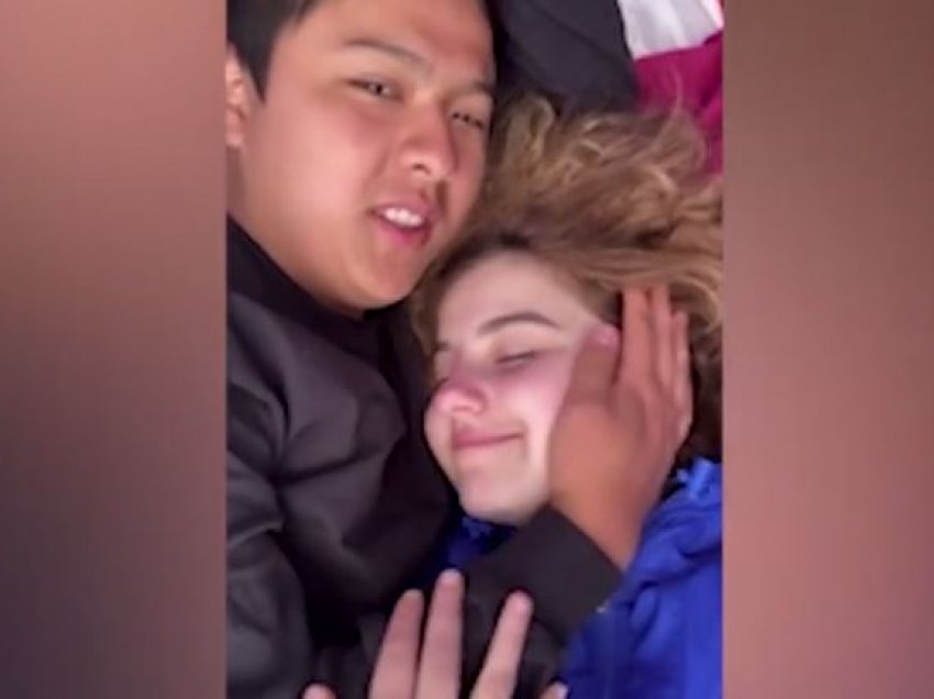 Vajza publikon videon tronditëse, pasi bashkë me të dashurin vrau babain e saj