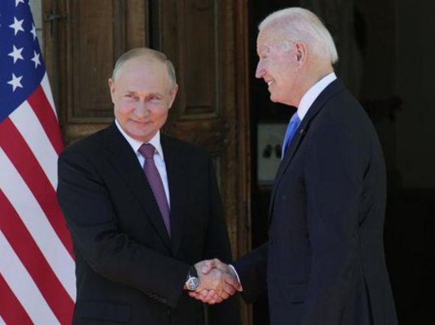 Takimi historik/ Çfarë thanë Biden dhe Putinit para kamerave, pamjet që tregojnë shenjat e trupit të dy presidentëve