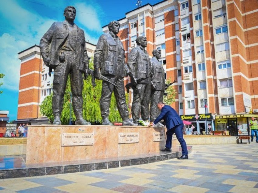 ​Në Ditën e Çlirimit të Podujevës nderohen heronjtë