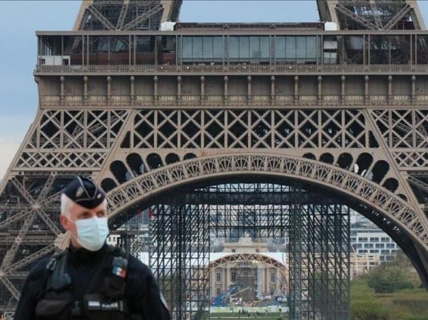 Ekspertët paralajmërojnë se Francën do ta godasë një valë e katërt e pandemisë