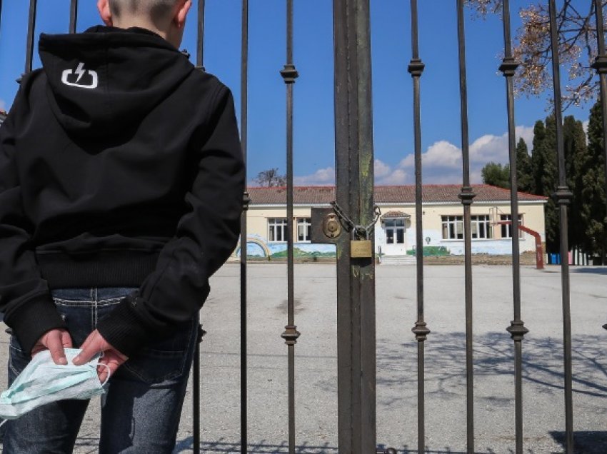 Numri i lartë i infektimeve, mbyllen shkollat në të gjithë Greqinë