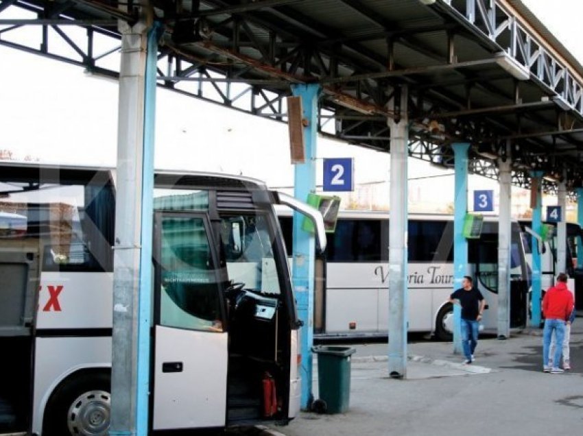 Thirrja e komunave: Qeveria t’ua përmbush kërkesat transportuesve publikë
