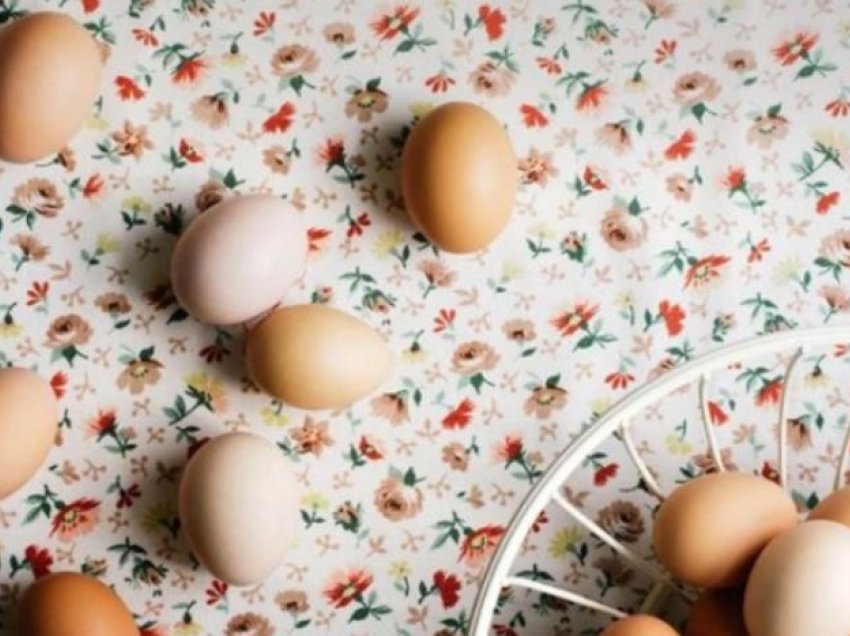 Lëvizja që nuk duhet të bëni para se të vendosni vezët në frigorifer