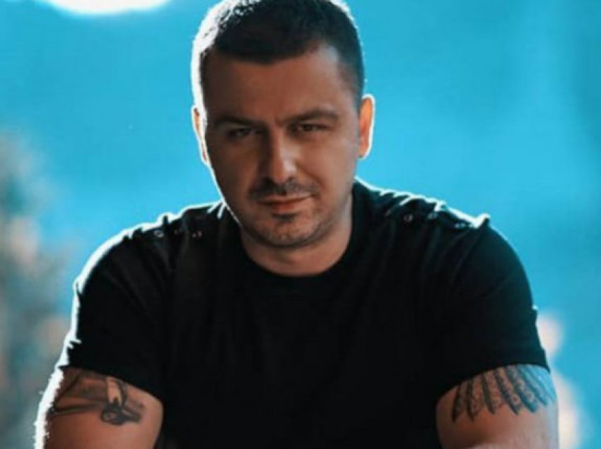 Këngëtari Genc Prevlukaj thirrje diasporës shqiptare: Sa më shumë regjistroheni aq më të fuqishëm bëheni