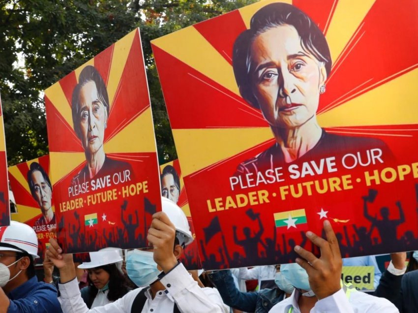 Mianmar: Junta do të shuajë partinë e Suu Kyi