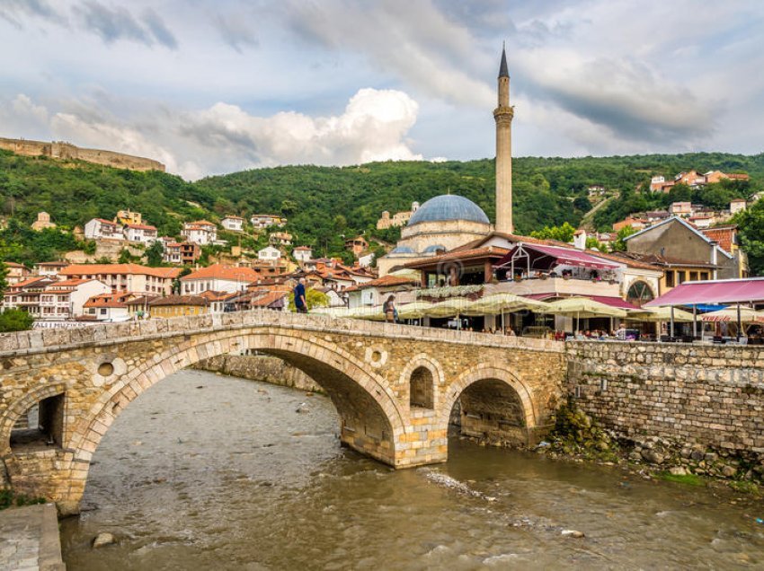 Nesër përurohet çerdhja e parë publike në Prizren, marrin pjesë Kurti dhe Nagavci
