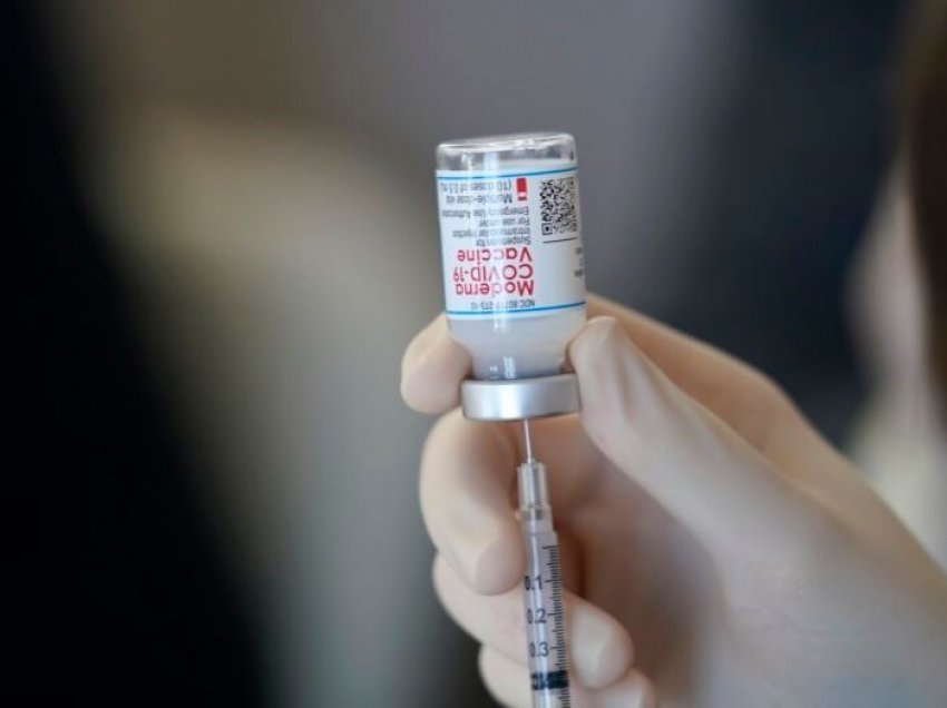 SHBA, 4 janari afati i fundit për vaksinimin e plotë të punonjësve të kompanive të mëdha