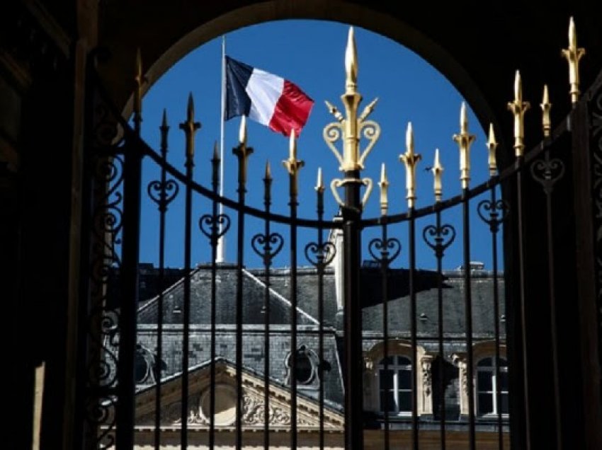 ​Franca ndryshoi ngjyrën e flamurit, por deri vonë askush nuk e vuri re