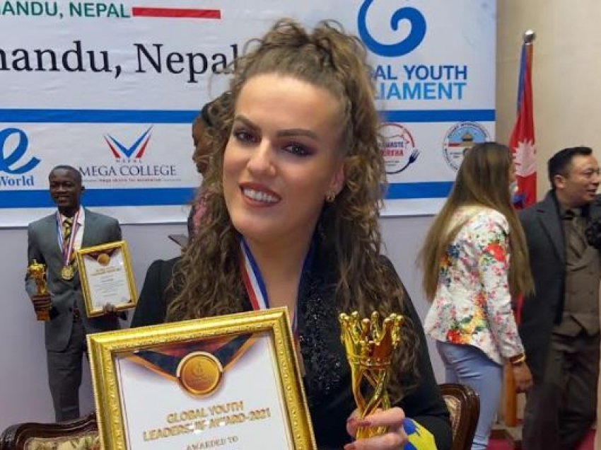 Ambasadorja e Vullnetit të Mirë nderohet me çmim ndërkombëtar në Nepal
