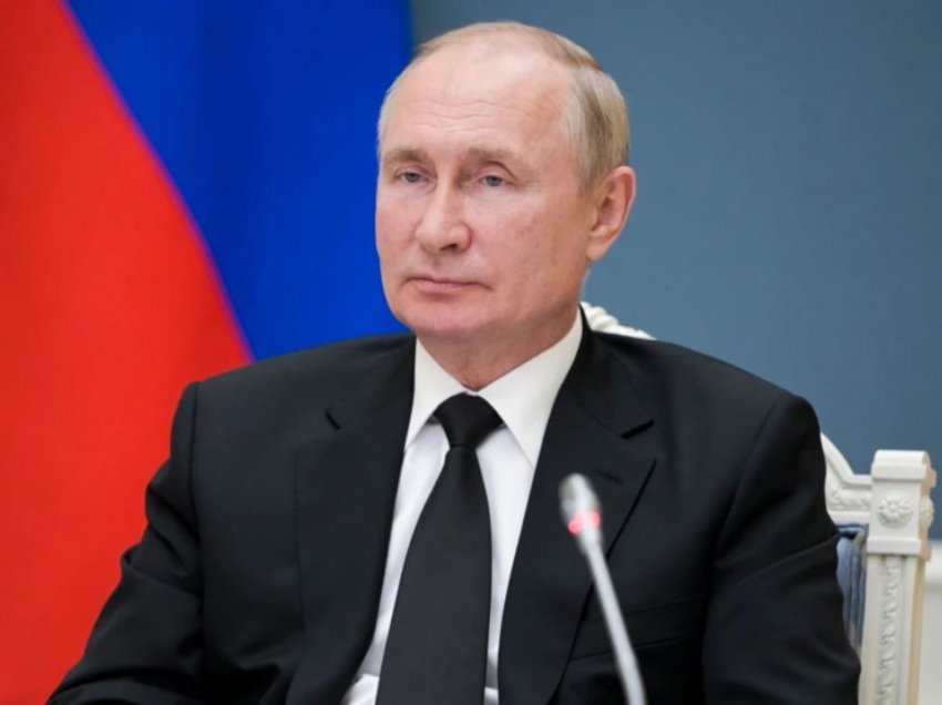 Putin në vetizolim pas infektimit të rrethit të ngushtë me koronavirus