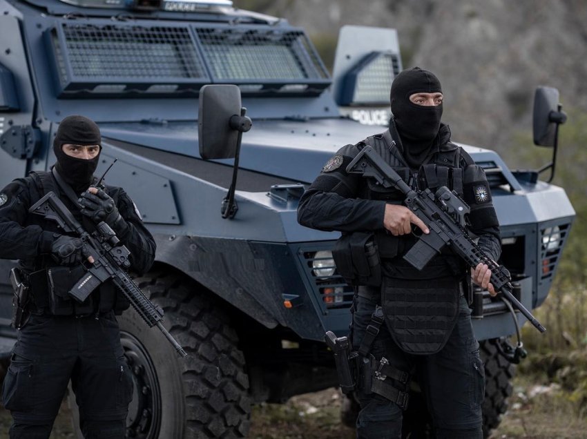 Situata e acaruar në veri/ Policia e Kosovës ka dy skenarë, flet ish-agjenti i SHIK-ut: Vuçiq, Radojçiq e Veselinoviq furnizuan me armë veriun