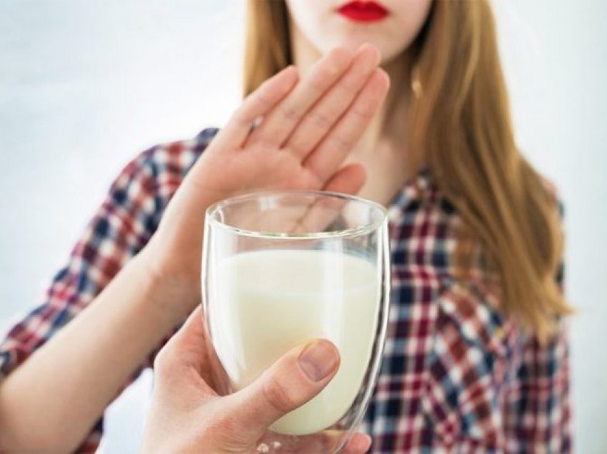 Çfarë i ndodh organizmit nëse i pini antibiotikët me qumësht