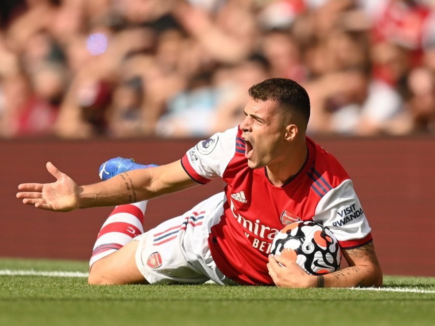 Arsenal konfirmon lëndimin e Xhakës, një kohë të gjatë jashtë fushës
