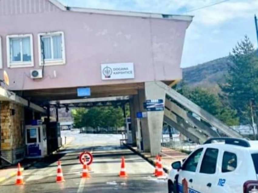 Tentuan të kalonin kufirin me pasaportë false, arrestohen dy shtetas afrikan dhe një francez në Kapshticë