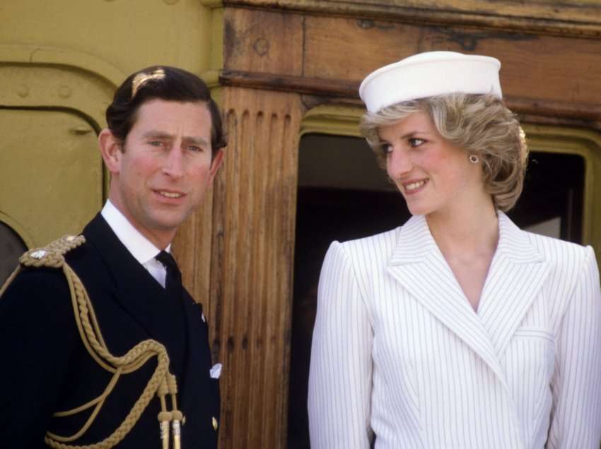 Ditën kur Diana përgjoi Charles ndërsa ai i tha Camilla-s në telefon “Unë gjithmonë do të të dua”