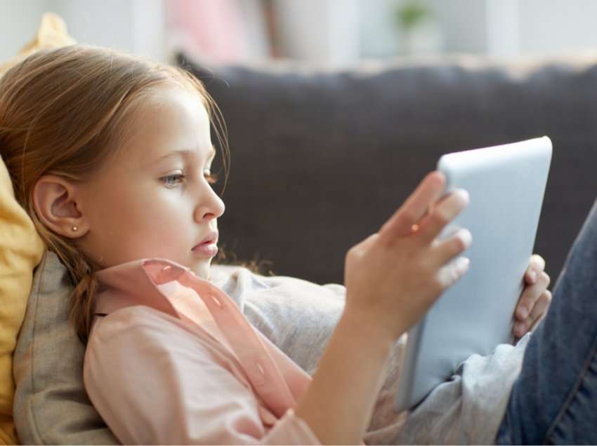 5 këshilla si të kufizoni kohën e fëmijës suaj para ekranit