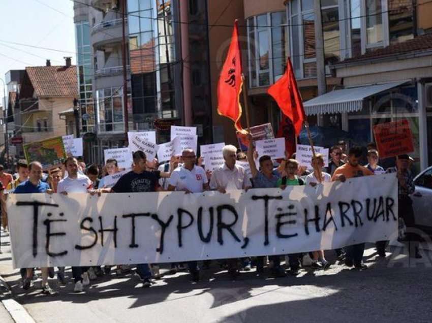 Të stopohet diskriminimi dhe zhdukja e shqiptarëve në Medvegjë / T’u pasivizohen adresat serbëve - Reciprocitet