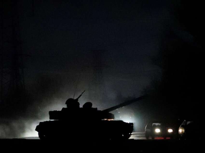 Zëri i Amerikës: Tanket ruse hynë në Ukrainën Lindore; A do të ndalen aty?