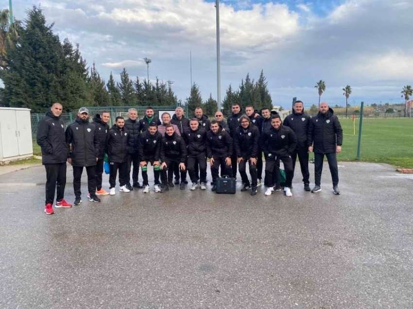 Drejtuesit e FFK-së ndoqën nga afër miqësoren e Dukagjinit me Lokomotivën 