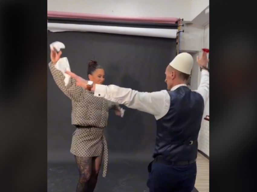 Dafina Zeqiri publikon videon duke vallëzuar bashkë me profesorin nga Vushtrria
