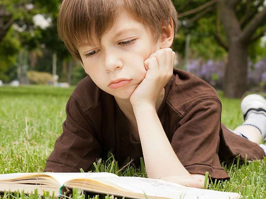 19 këshilla si t’i nxisim fëmijët për lexim dhe punë