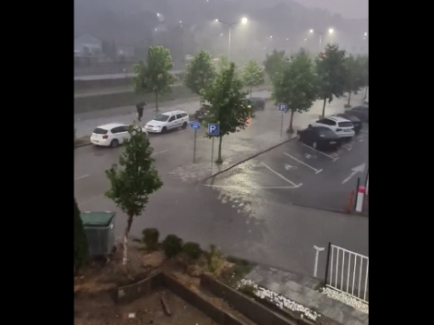 Pamje nga stuhia në Kaçanik e Ferizaj