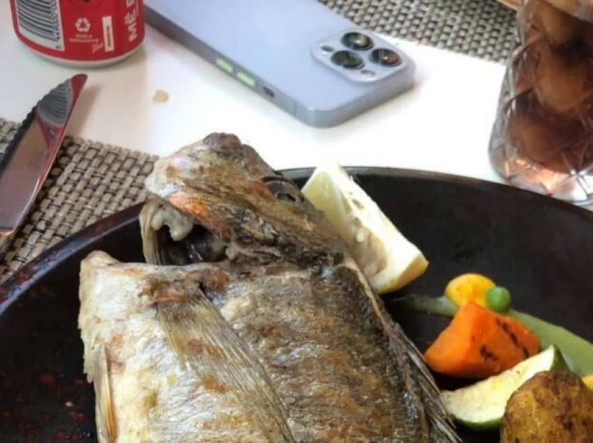 Klienti ankohet për restaurantin në Ksamil: Në menu peshku ishte 12 mijë lekë, në faturë ma sollën 75 mijë