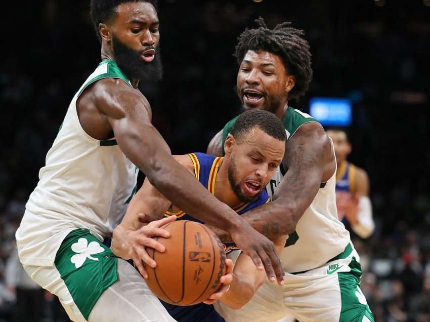 Warriors - Celtics sfida e titullit vendoset mes 4300 km distancë