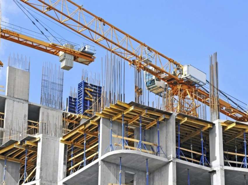 Ndërtimi nuk ndalet në Tiranë, sipërfaqja e lejeve arrin tjetër rekord në 2021