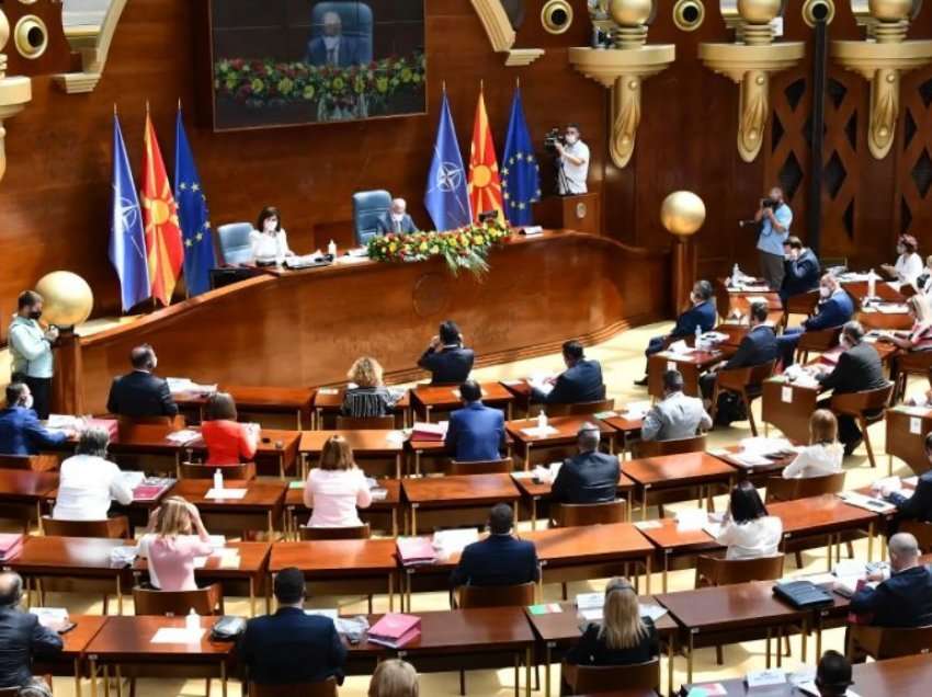 Dhjetëra ligje ‘peng’ i mosfunksionimit të Kuvendit të Maqedonisë