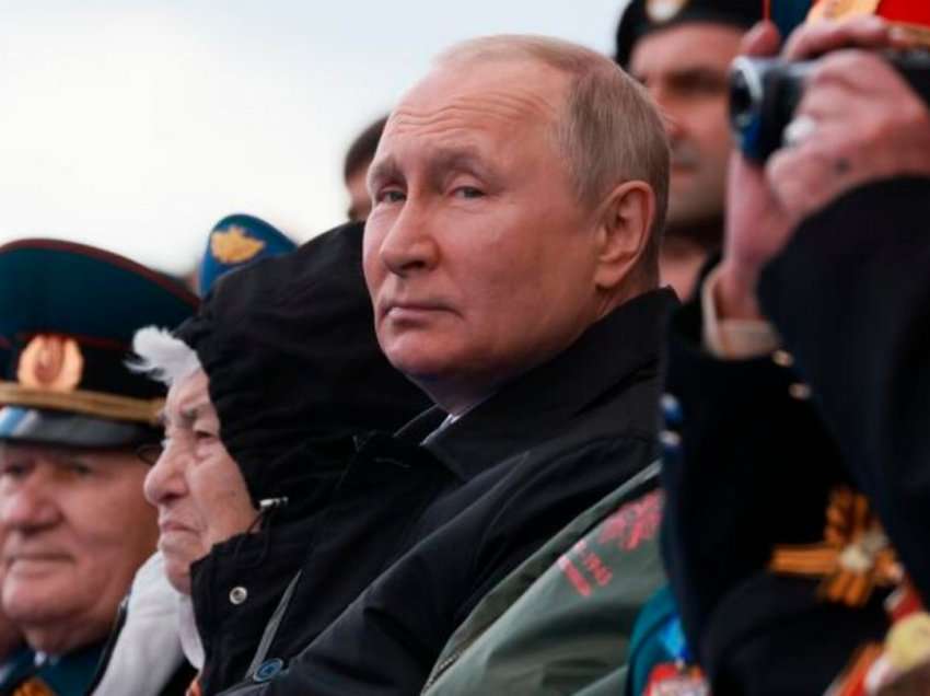 Bashkëpunëtorët e Putinit marrin një tjetër ‘goditje’ të fortë