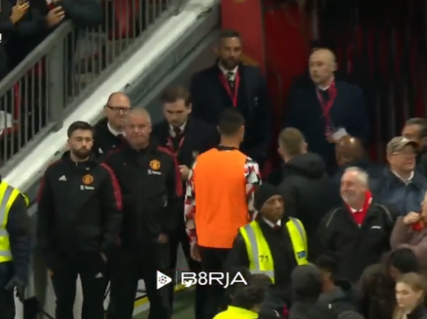 Trajneri i Manchester United e poshtëron prapë Cristiano Ronaldon
